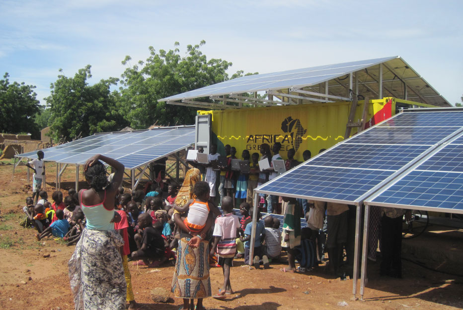 Elektrifizierung des Dorfes solar container