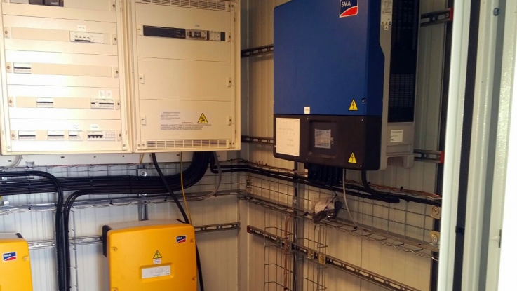 containerised solar power generator TOTAL service stations