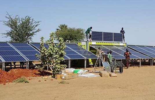 générateur solaire en container