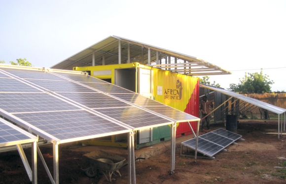 Generador solar en contenedor