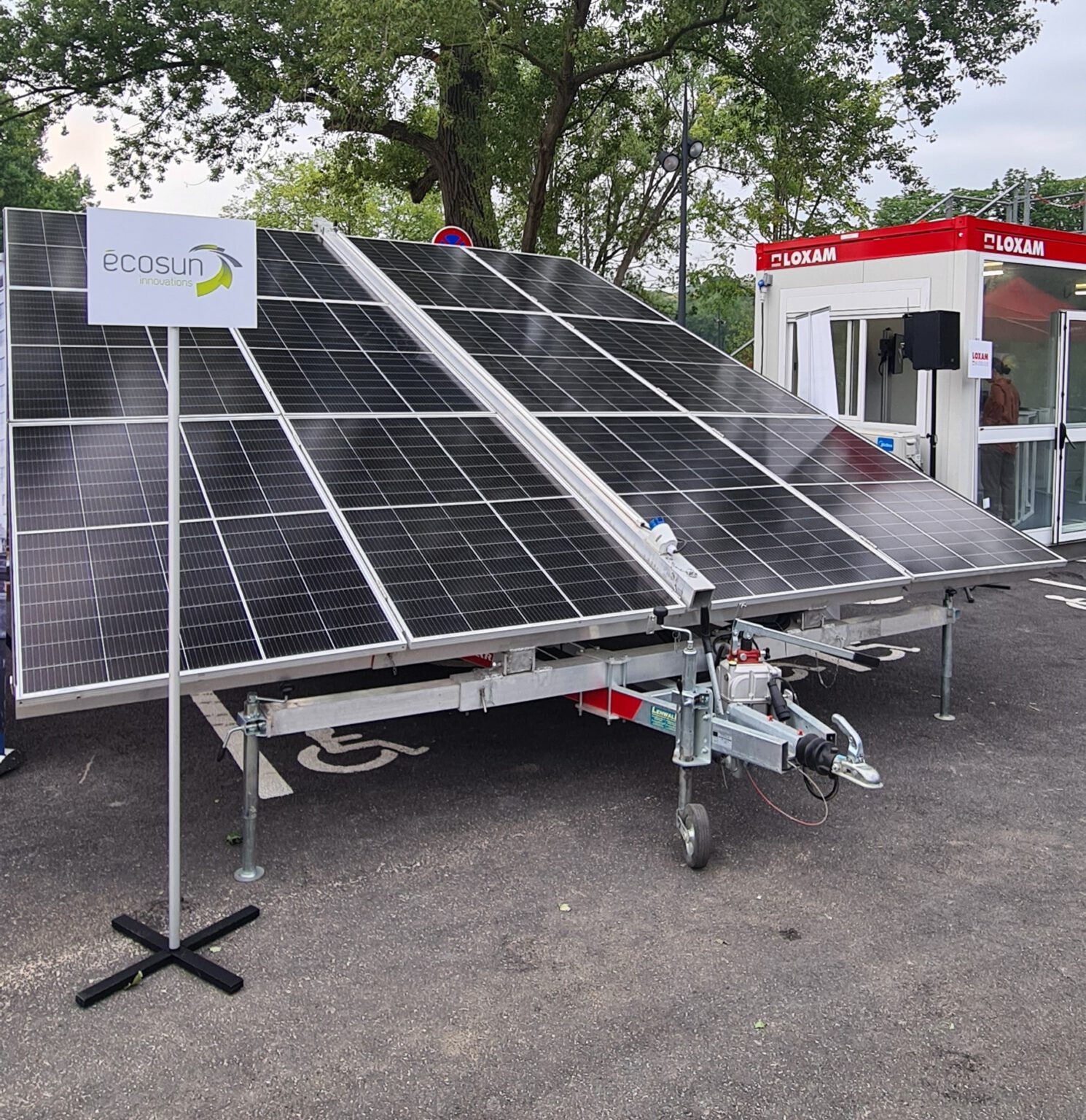 Journée rencontres de la sécurité et de l'environnement, LOXAM Modules et remorque solaire ECOSUN Innovations